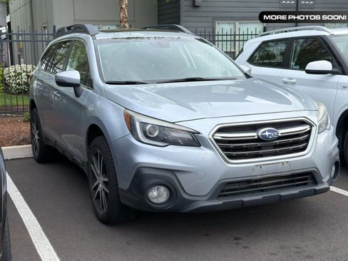 Used 2018 Subaru Outback 3.6R Limited AWD/4WD image 1