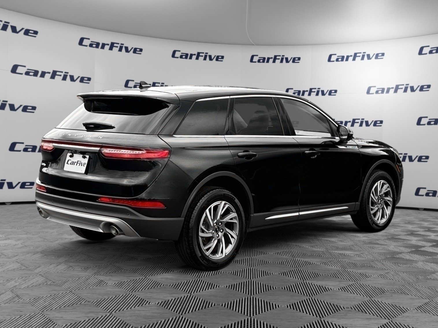 Used 2023 Lincoln Corsair AWD w/ Equipment Group 101A image 6