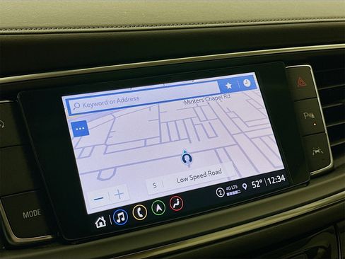 Used 2024 Buick Enclave Avenir w/ Avenir Technology Package image 14