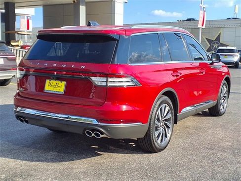 New 2025 Lincoln Aviator Premiere w/ Equipment Group 101A image 2