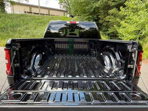 Used 2025 RAM 1500 Big Horn AWD/4WD image 8