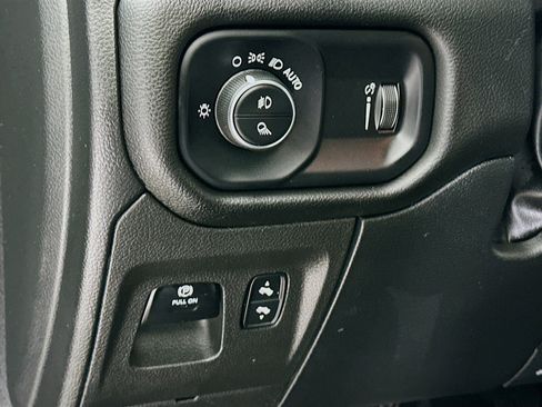 Used 2023 RAM 1500 Big Horn image 16