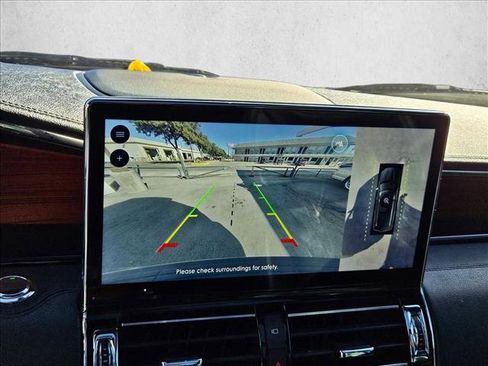 Used 2022 Lincoln Navigator Reserve image 18