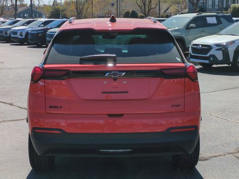 New 2027 Chevrolet Bolt RS w/ Technology Package FWD image 8