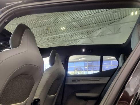 New 2025 Volvo EX30 Plus w/ Protection Package Premier image 12