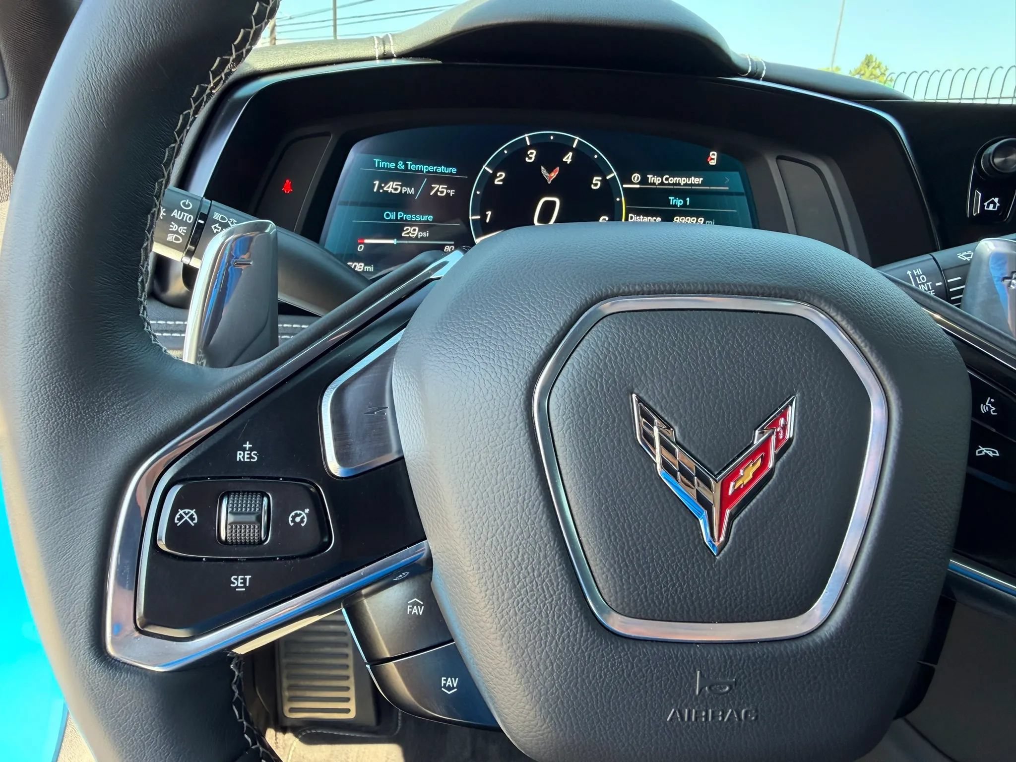 Used 2022 Chevrolet Corvette Stingray Coupe w/ 1LT RWD image 26