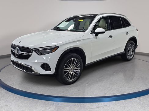 New 2026 Mercedes-Benz GLC 300 image 1
