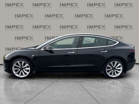 Used 2020 Tesla Model 3 Standard Range Plus image 2