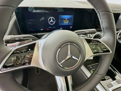 New 2026 Mercedes-Benz GLA 250 GLA 250 image 12
