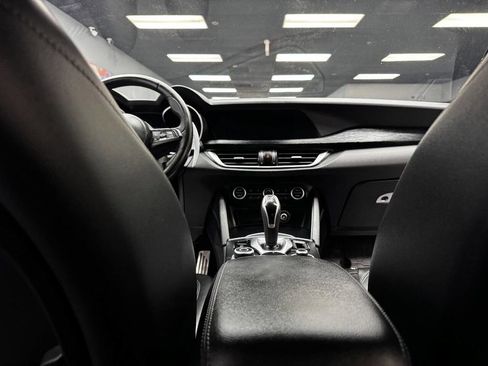 Used 2023 Alfa Romeo Stelvio Sprint RWD image 40