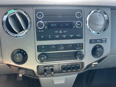 Used 2012 Ford F350 XLT w/ XLT Interior Pkg AWD/4WD image 15
