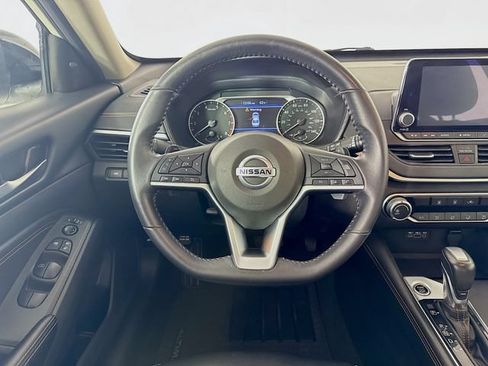 Used 2022 Nissan Altima 2.5 SR FWD image 24
