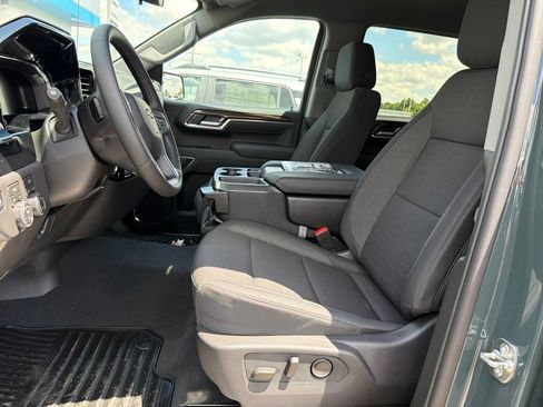 Used 2026 Chevrolet Silverado 1500 LT AWD/4WD image 6