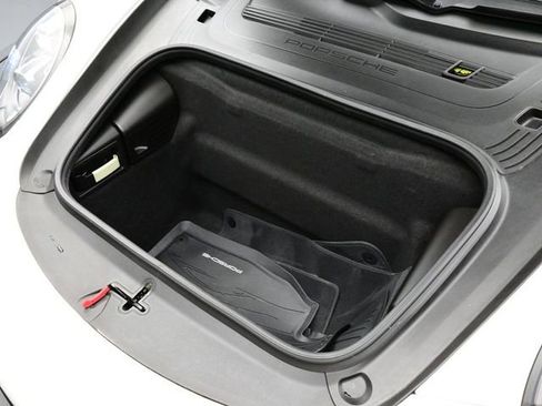 Certified 2018 Porsche 911 Targa 4 GTS AWD/4WD image 17