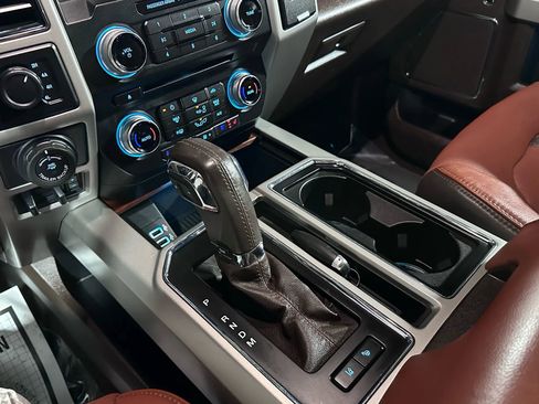 Used 2018 Ford F150 King Ranch w/ Equipment Group 601A Luxury AWD/4WD image 23