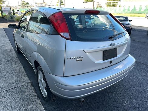 Used 2007 Ford Focus SES image 3