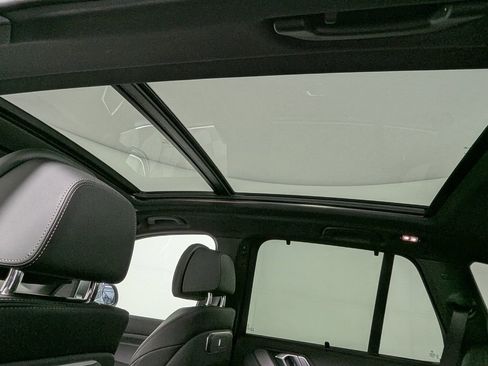 New 2026 BMW X5 xDrive40i AWD/4WD image 9