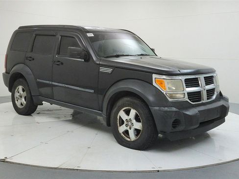 Used 2008 Dodge Nitro SXT image 1