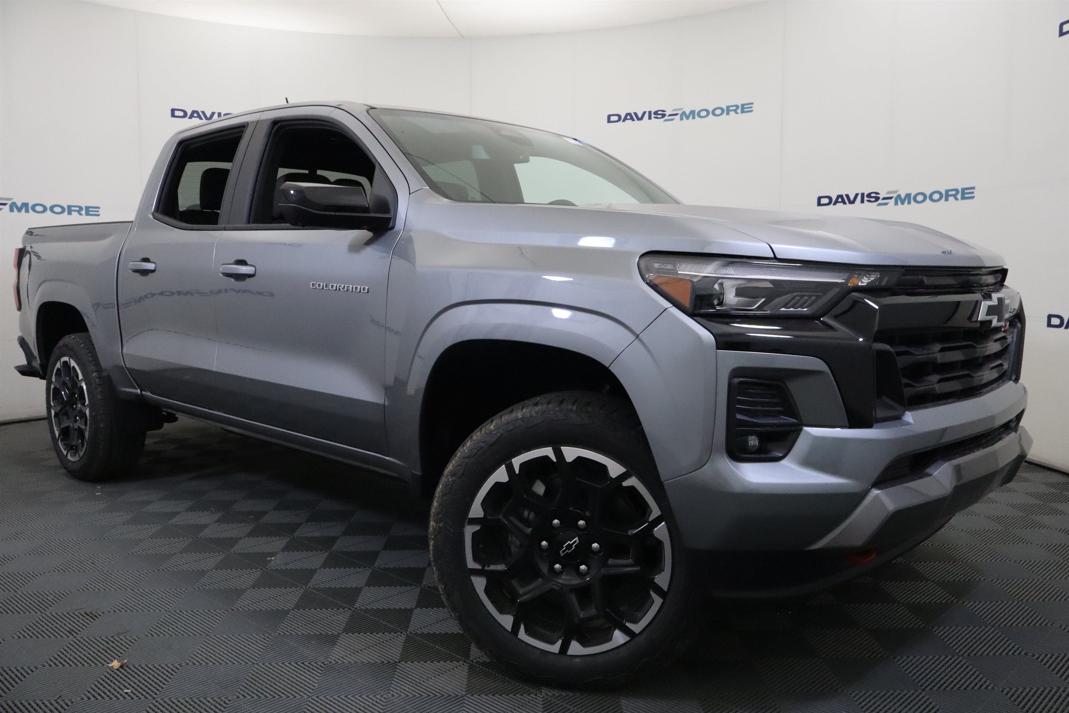 New 2026 Chevrolet Colorado Z71 w/ Technology Package AWD/4WD image 2