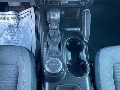 Used 2022 Ford Bronco Outer Banks image 32