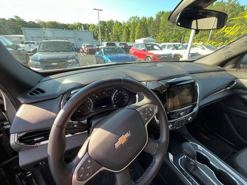 Used 2023 Chevrolet Traverse LT AWD/4WD image 10