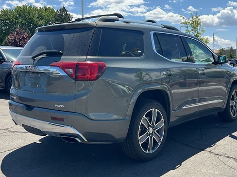 Used 2017 GMC Acadia Denali w/ Technology Package AWD/4WD image 5
