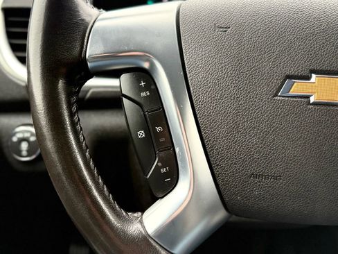 Used 2017 Chevrolet Traverse LT image 13