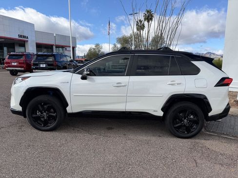 Used 2019 Toyota RAV4 XSE image 2
