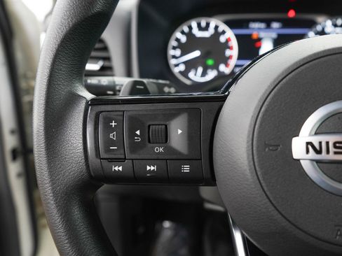 Used 2021 Nissan Rogue SV AWD/4WD image 25