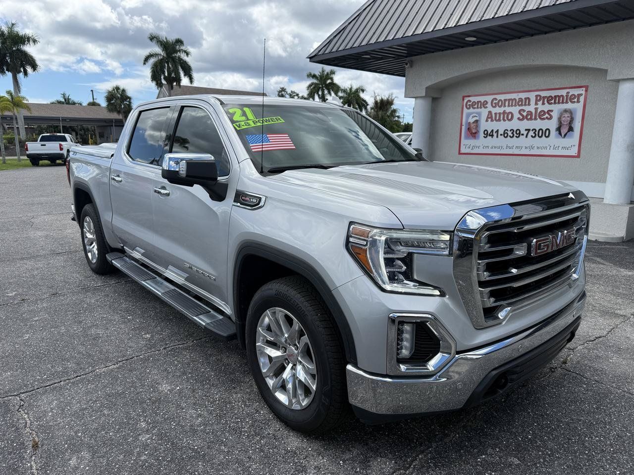 Used 2021 GMC Sierra 1500 SLT w/ SLT Premium Plus Package AWD/4WD image 1