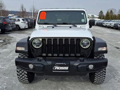Certified 2022 Jeep Wrangler Unlimited Sport image 3