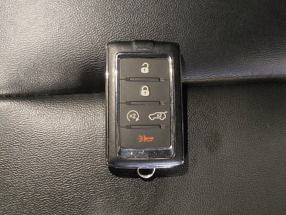 Used 2023 Jeep Grand Cherokee Limited RWD image 32