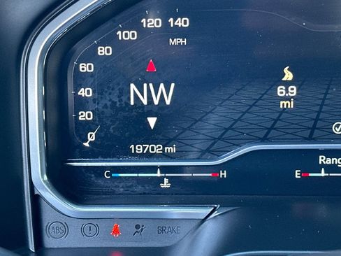 Used 2022 GMC Sierra 1500 AT4X image 30