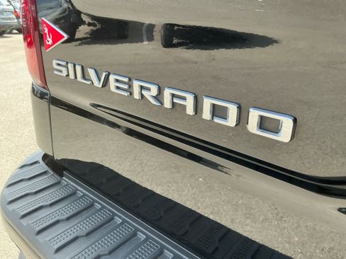 Used 2024 Chevrolet Silverado 1500 RST image 21