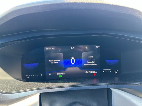 Used 2022 Volkswagen Taos SE AWD/4WD image 6