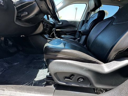 Used 2021 Jeep Compass Limited FWD image 16