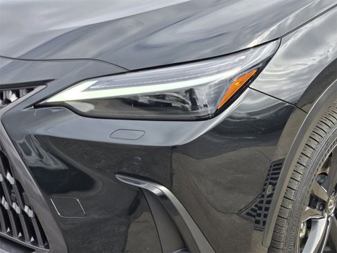 Used 2025 Lexus NX 450h+ AWD w/ Luxury Package image 9