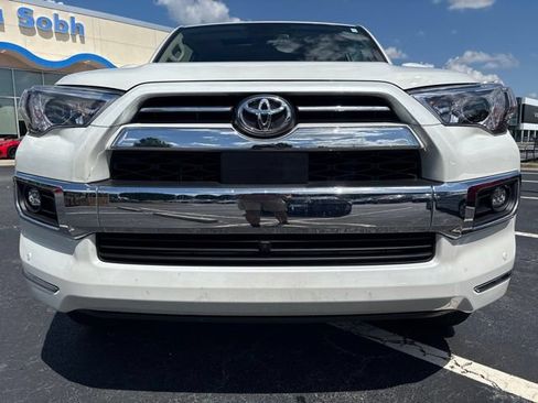 Used 2024 Toyota 4Runner Limited AWD/4WD image 2