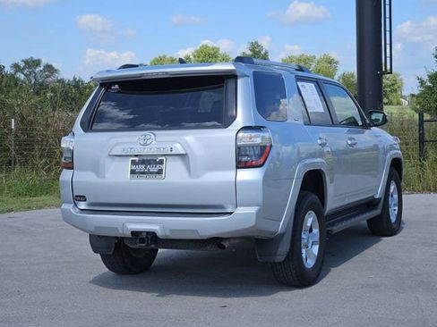 Used 2024 Toyota 4Runner SR5 Premium image 7