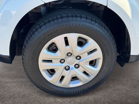 Used 2018 Dodge Journey SXT w/ Connectivity Group image 8