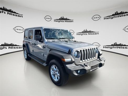 Used 2021 Jeep Wrangler Unlimited Islander image 8