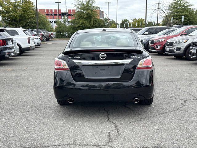 Used 2015 Nissan Altima 3.5 SL FWD image 3