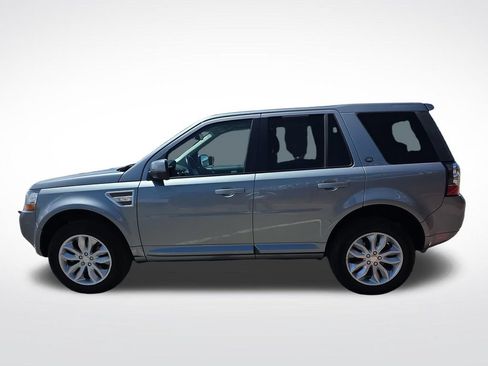 Used 2015 Land Rover LR2 AWD/4WD image 4