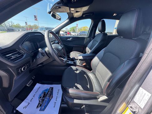 Certified 2023 Ford Escape ST-Line w/ Tech Pack #1 AWD/4WD image 29
