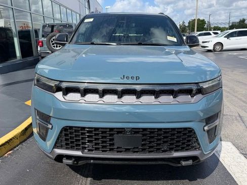 New 2026 Jeep Grand Wagoneer 4WD image 2