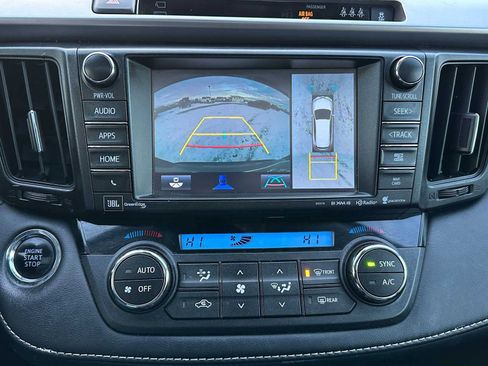 Used 2017 Toyota RAV4 Limited image 30