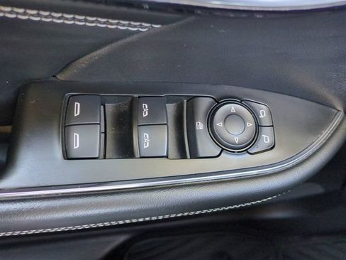 Used 2022 Buick Envision Preferred FWD image 22