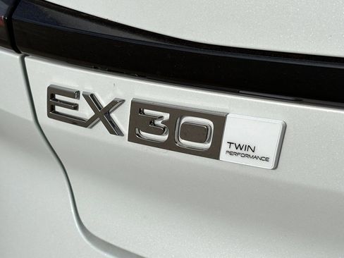 New 2026 Volvo EX30 Ultra image 8