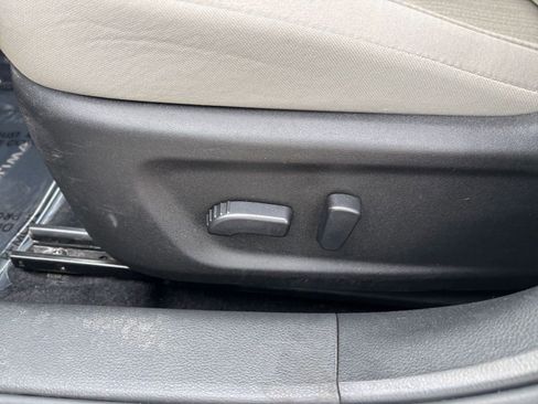 Used 2025 Nissan Altima 2.5 SV image 22