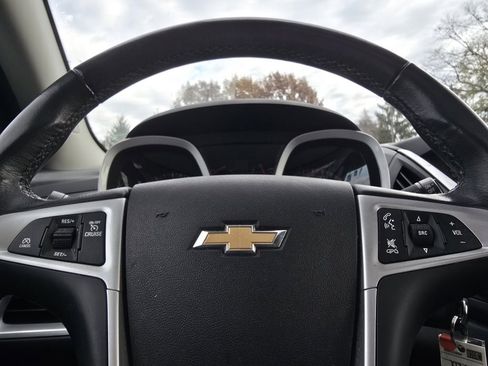 Used 2016 Chevrolet Equinox LT w/ Convenience Package image 24